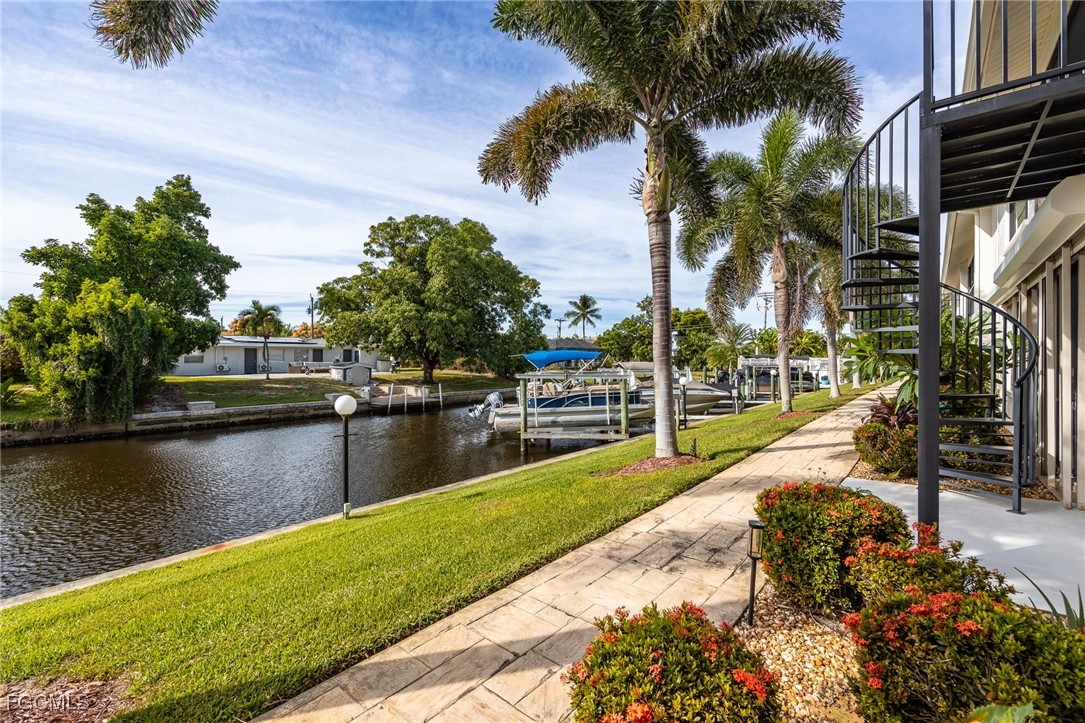 4904 Vincennes ST 103