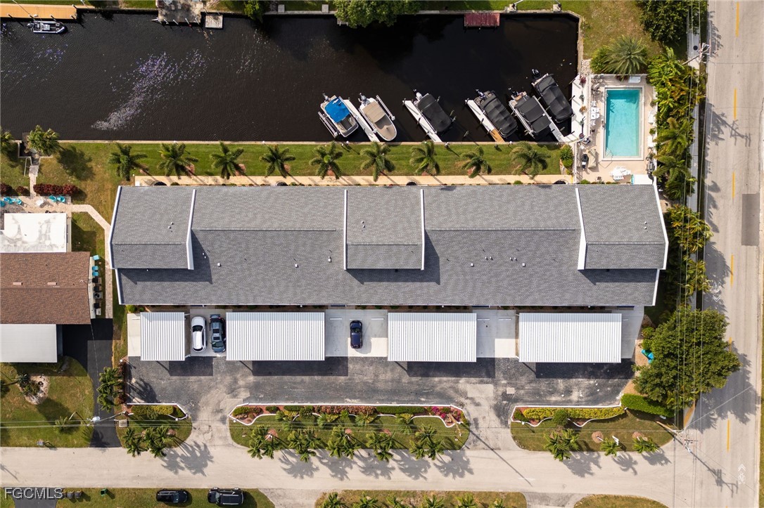 4904 Vincennes ST 103