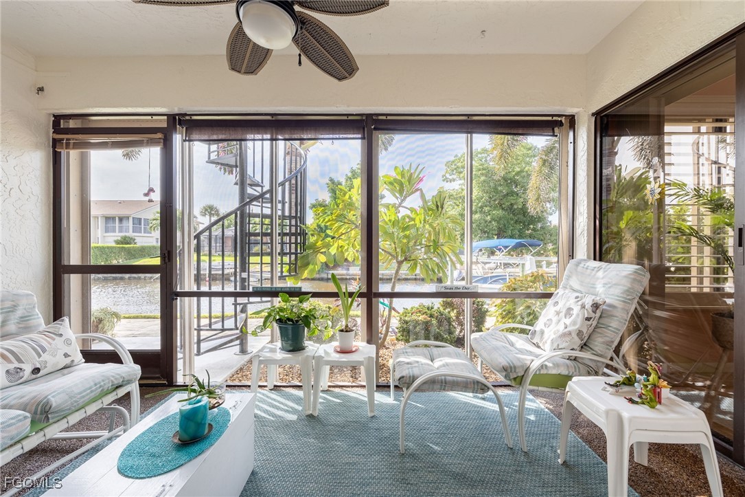 4904 Vincennes ST 103