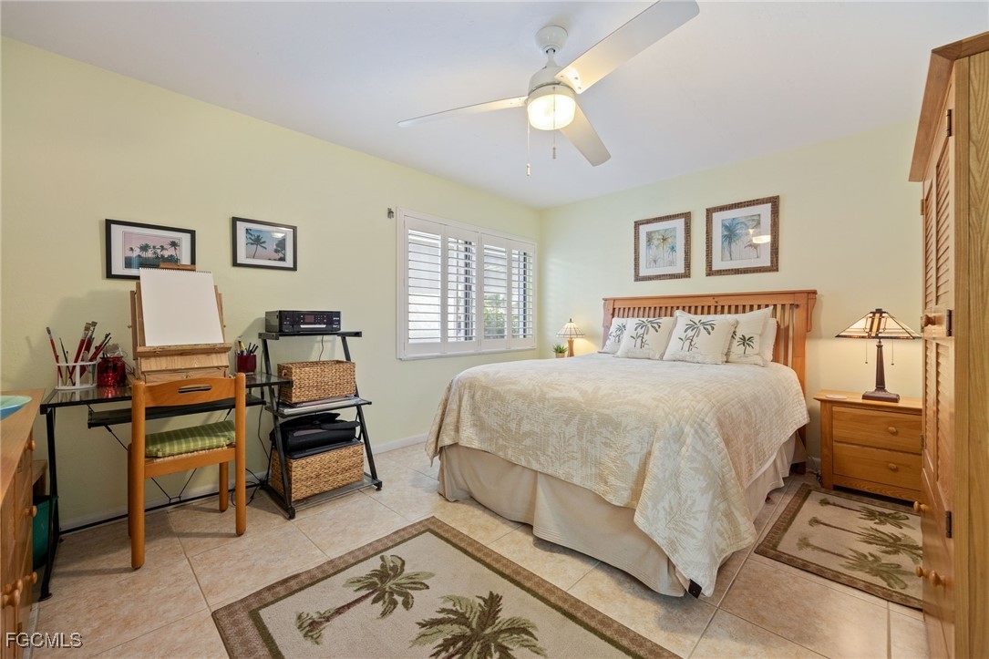 4904 Vincennes ST 103