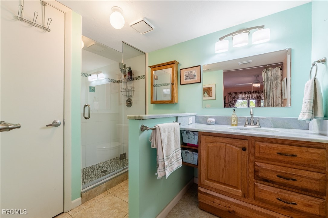 4904 Vincennes ST 103