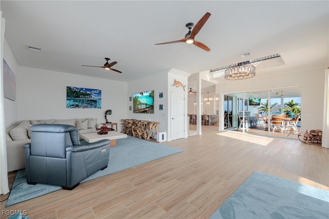 3807 San Carlos DR