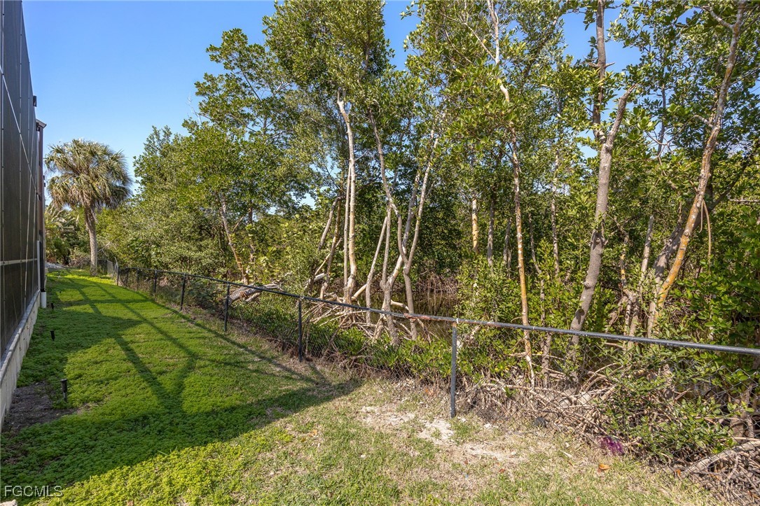 12206 Siesta DR