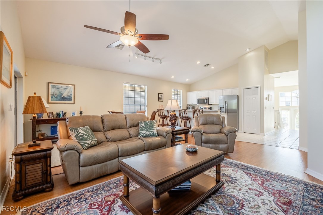 12206 Siesta DR