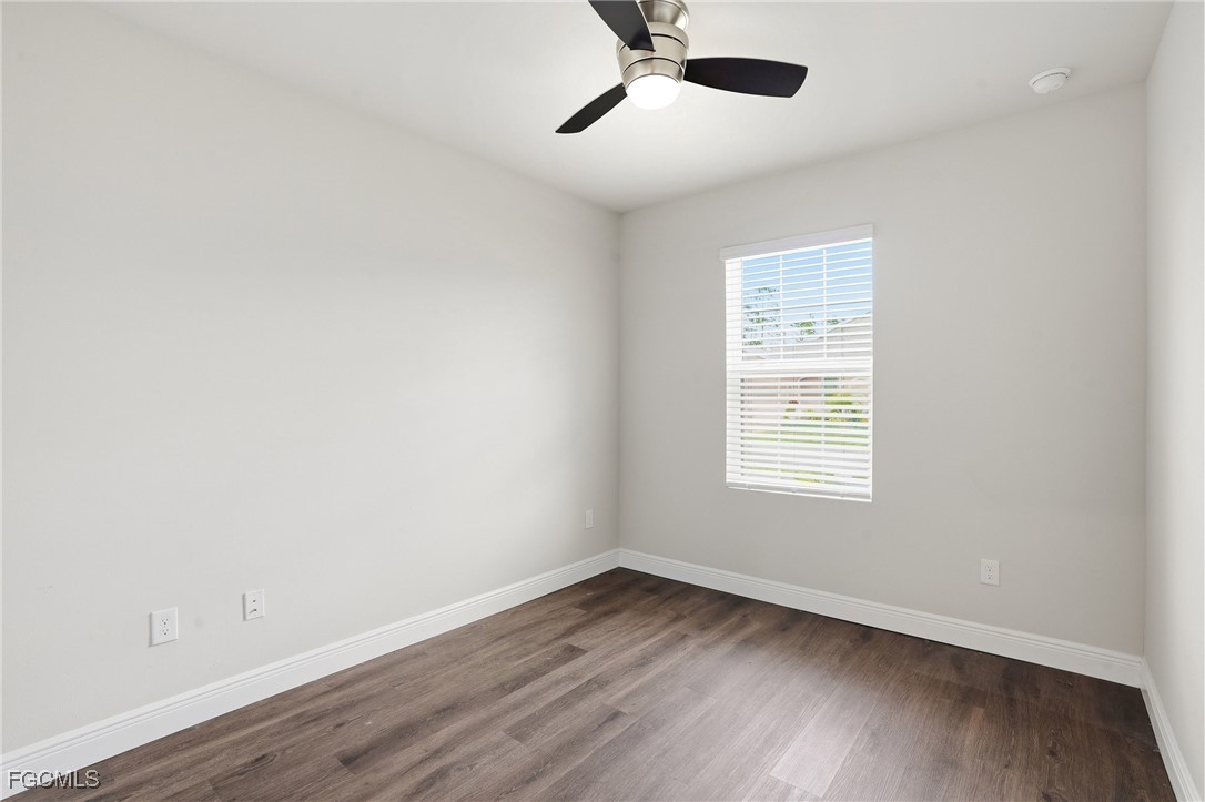 20684 Plumwood LOOP