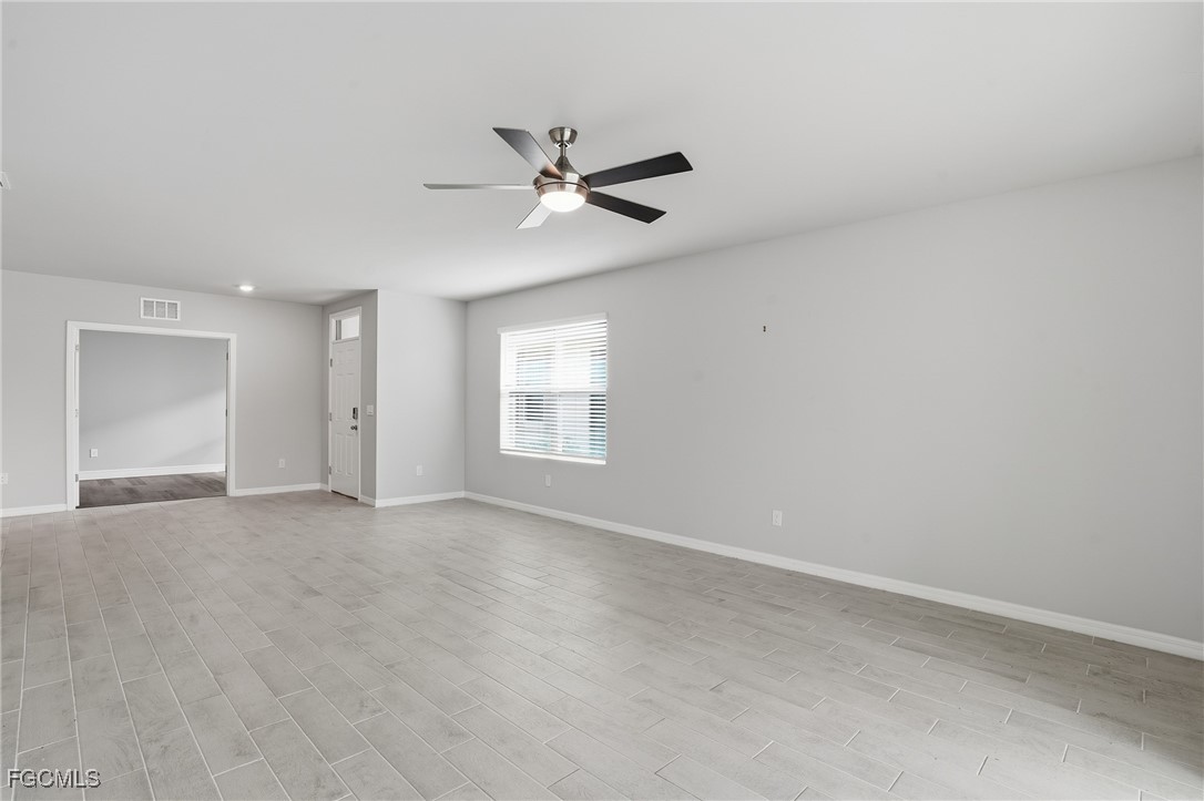 20684 Plumwood LOOP