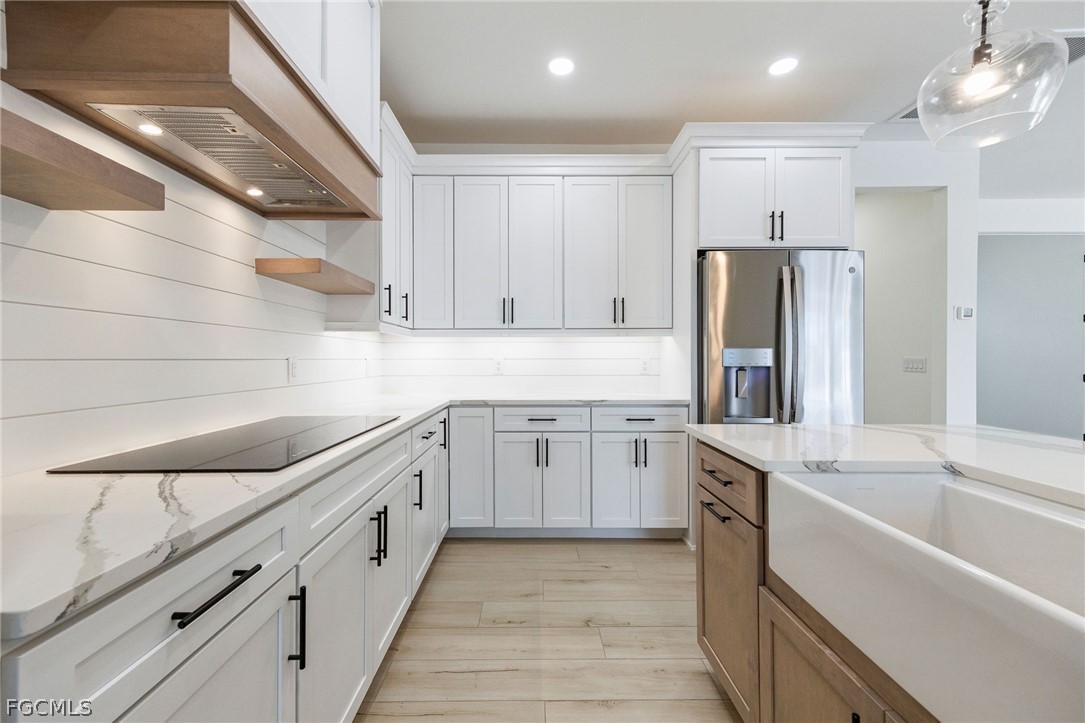 1406 Mohawk PKWY