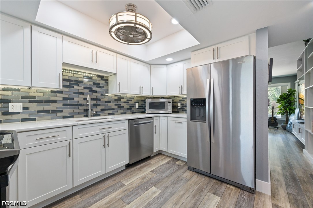 4904 Vincennes ST 204