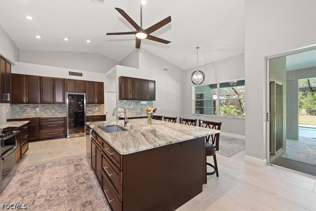 15985 Briarcliff LN