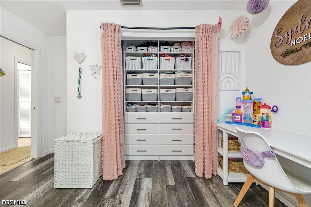 5060 Melaluca DR