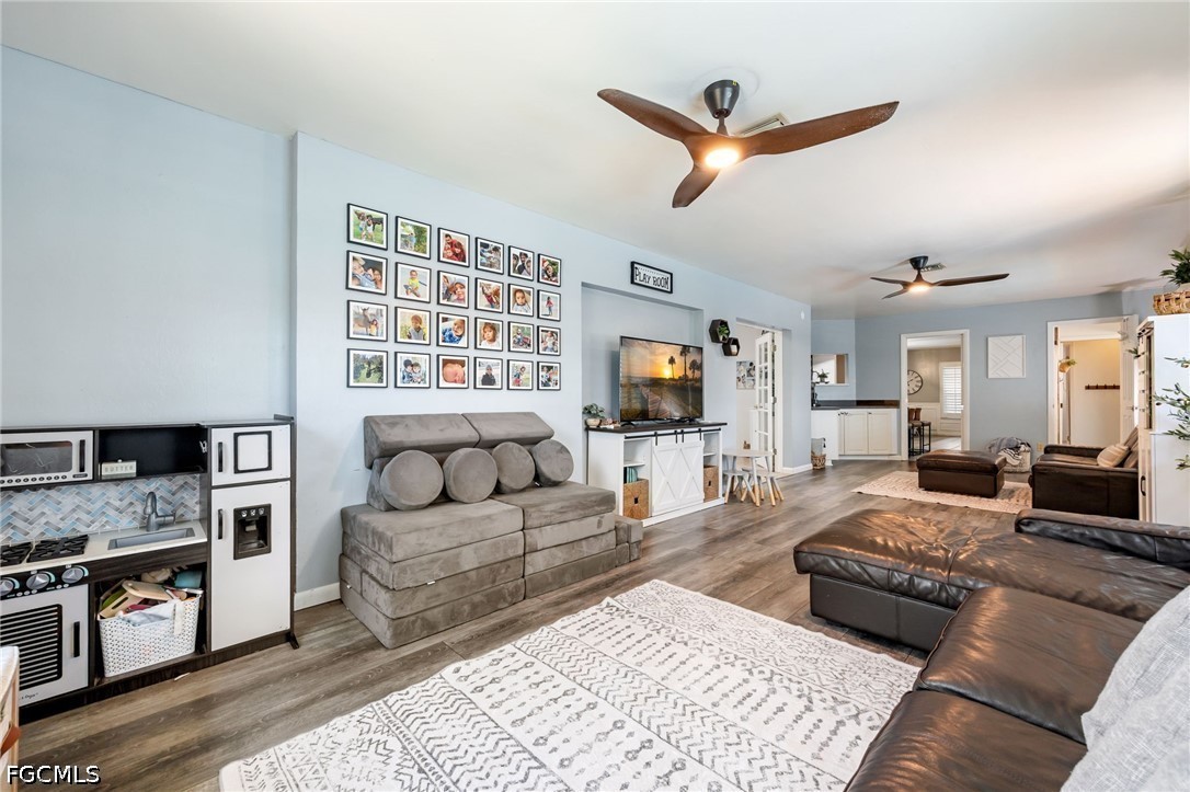 5060 Melaluca DR