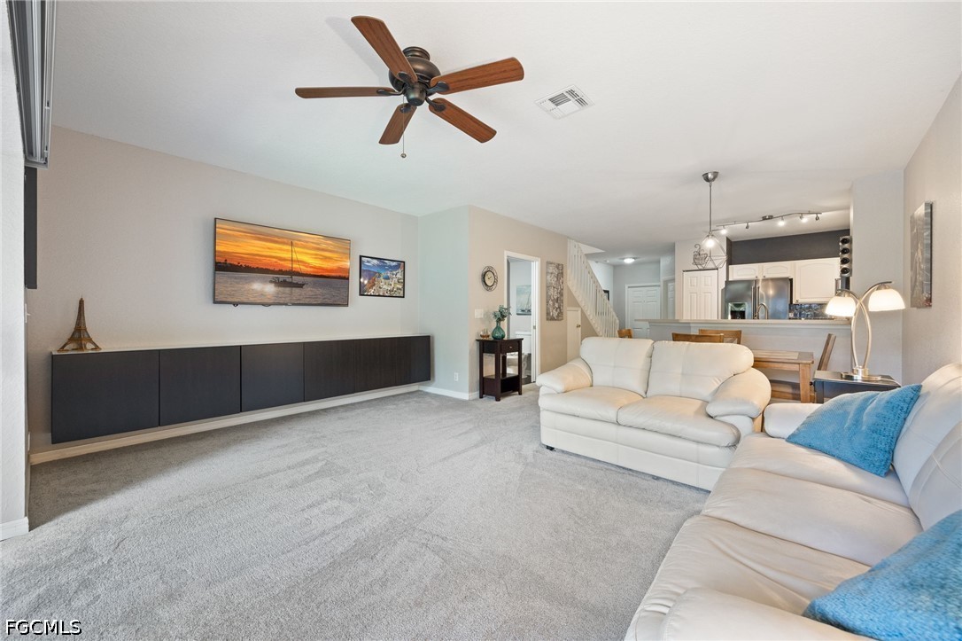 10083 Poppy Hill DR