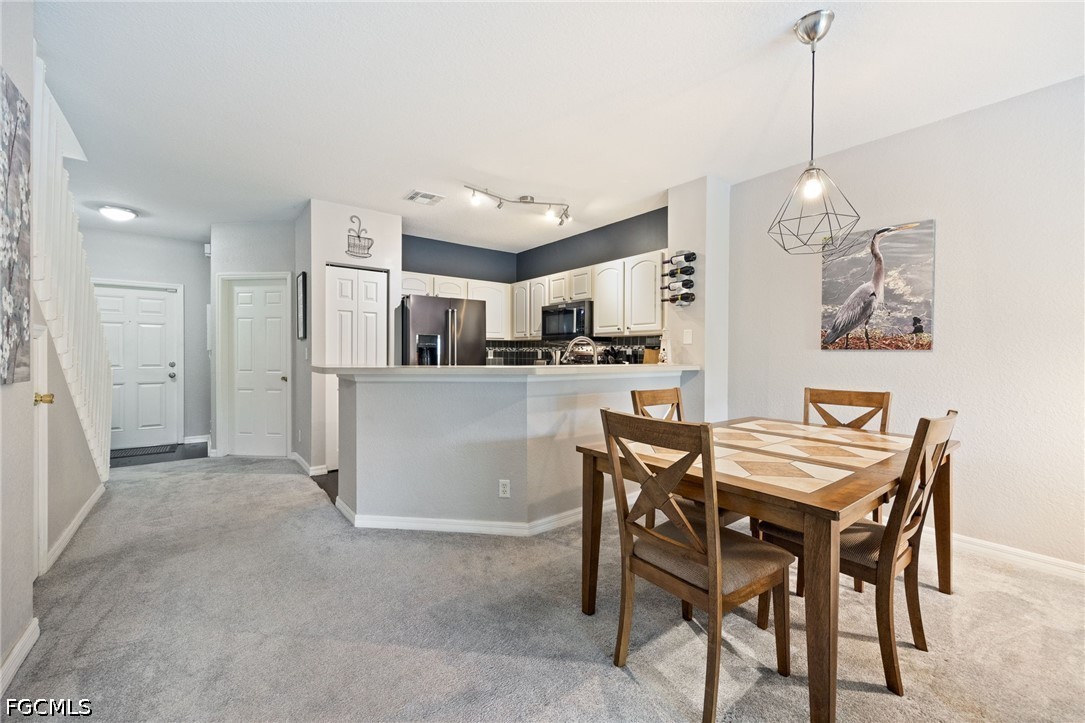10083 Poppy Hill DR