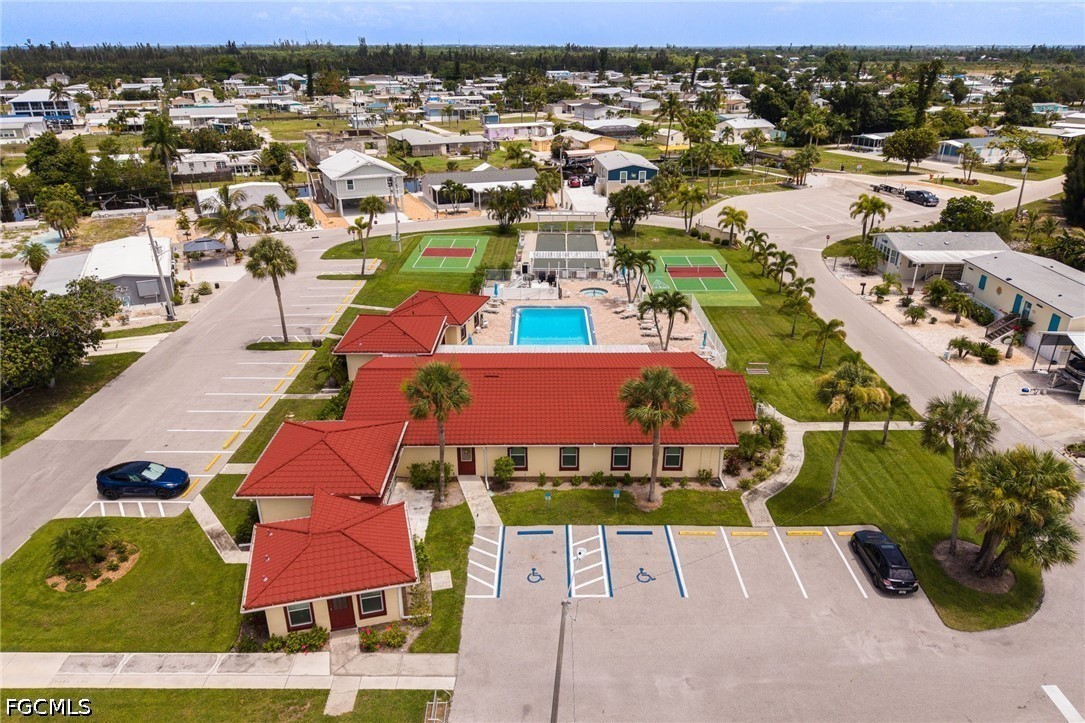 4931 Needle Fish LN