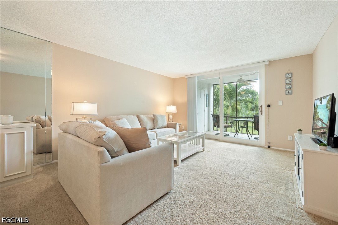 5959 Winkler RD 218