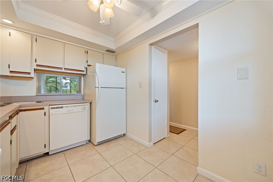 5959 Winkler RD 218
