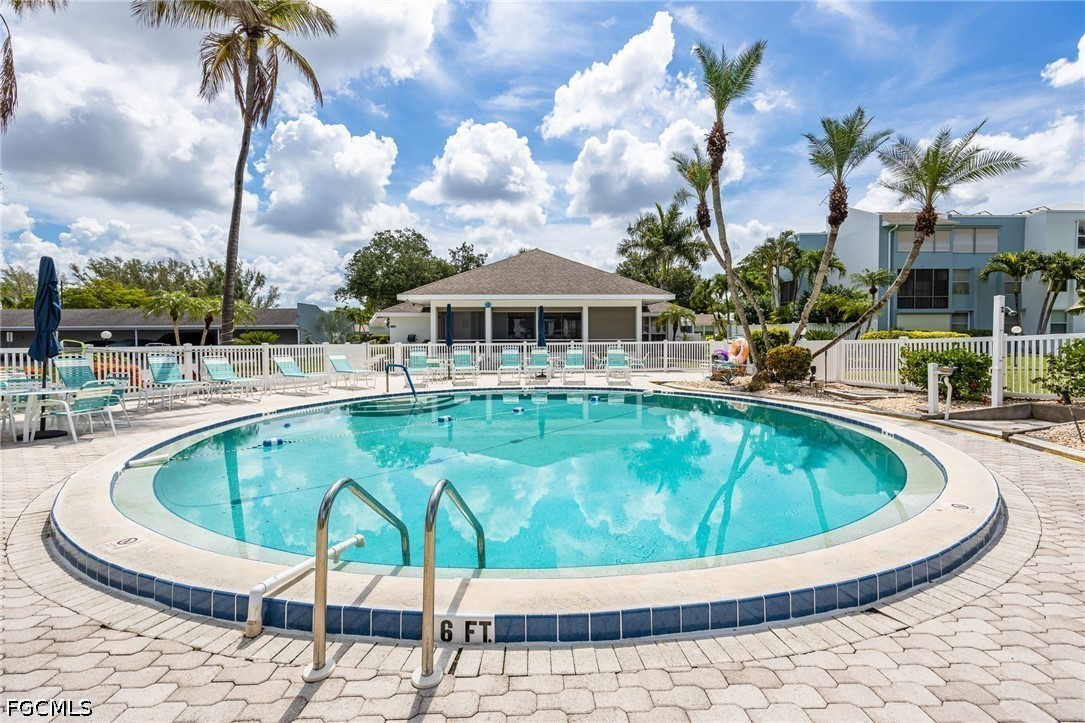 5959 Winkler RD 218