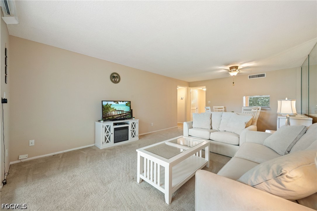 5959 Winkler RD 218