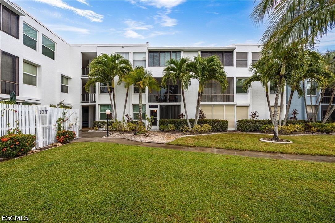 5959 Winkler RD 218