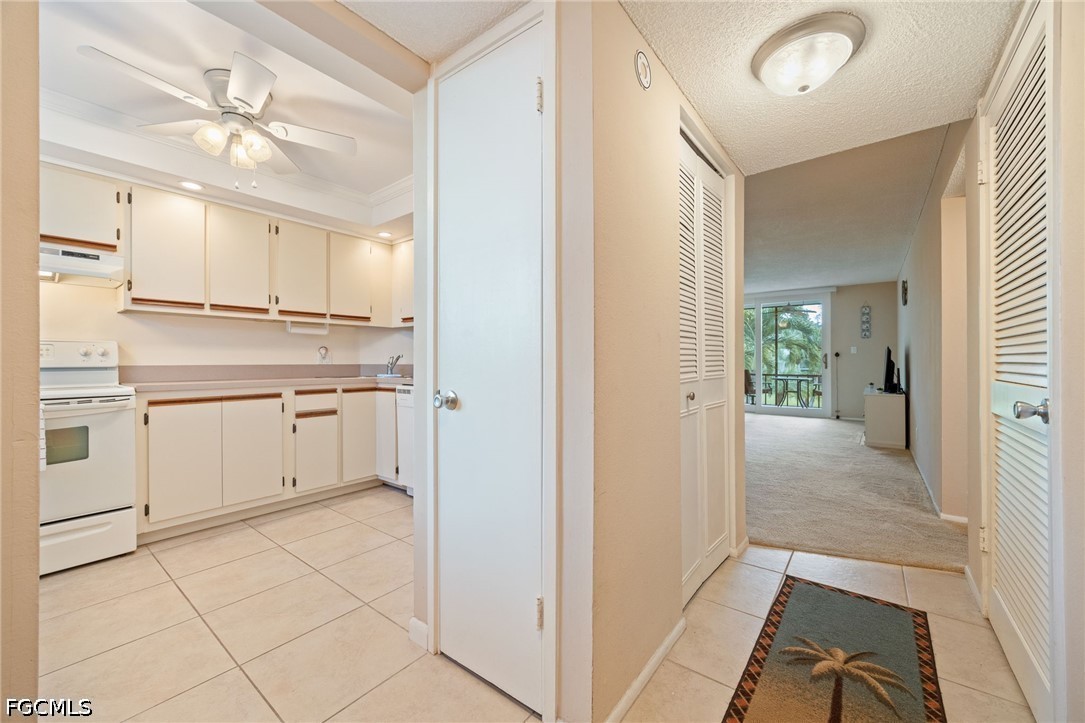 5959 Winkler RD 218