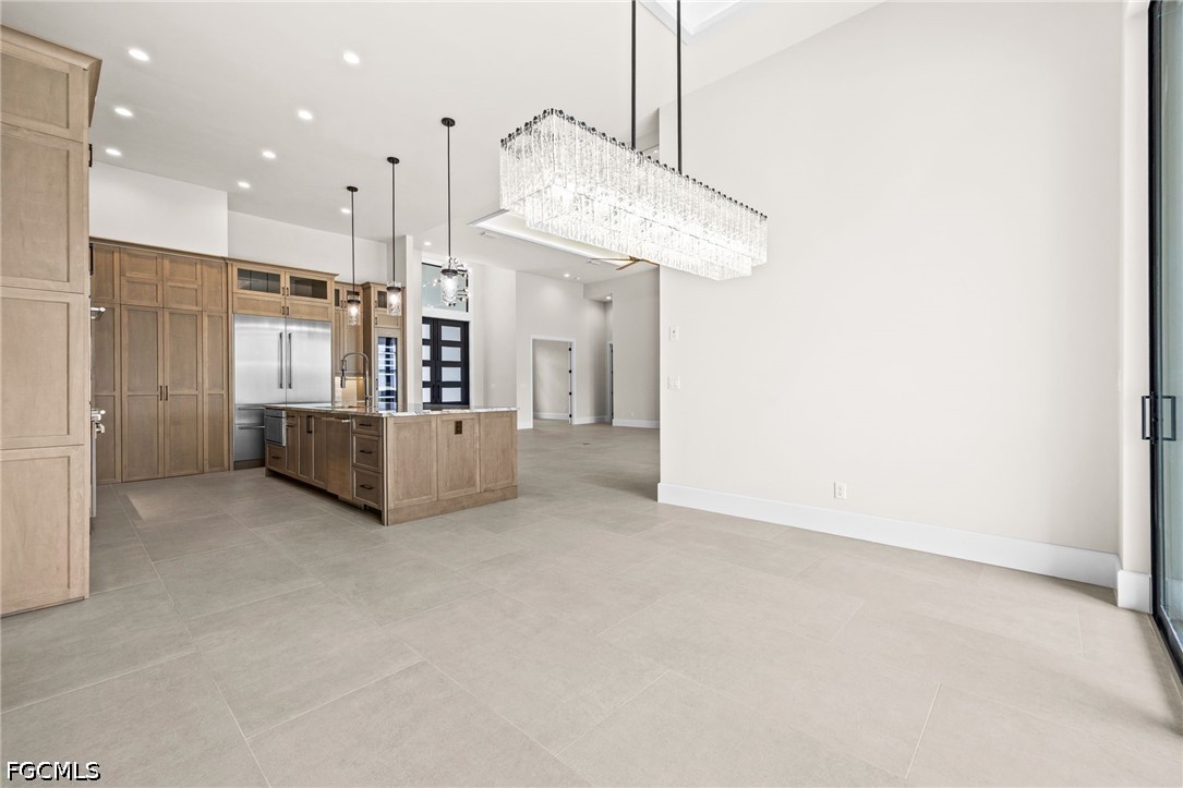 111 Montrose DR