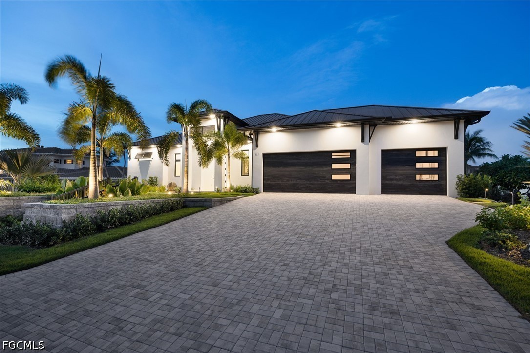 111 Montrose DR