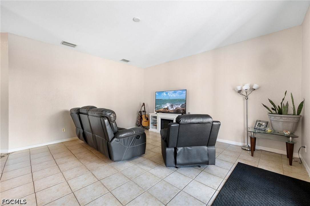 8197 Silver Birch WAY