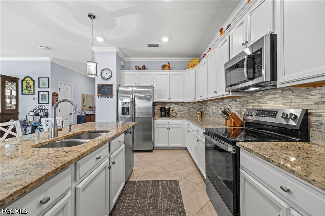 14517 Monrovia LN