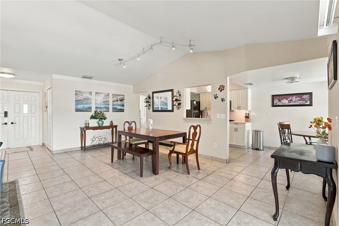 1327 SE 17th ST
