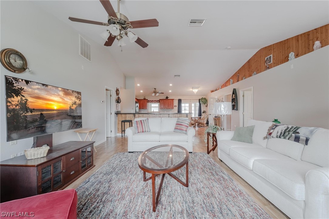 1112 NW 5th Place