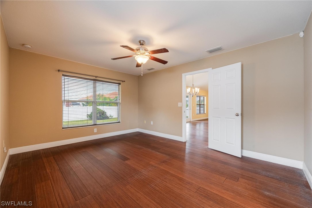 716 NW Juanita Place