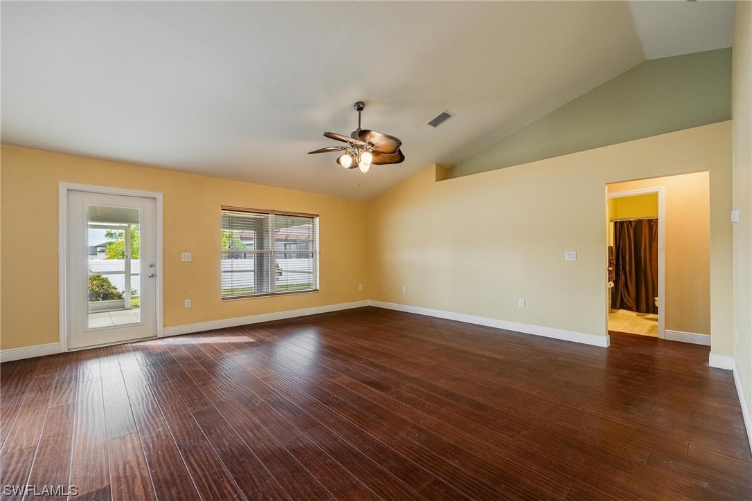 716 NW Juanita Place