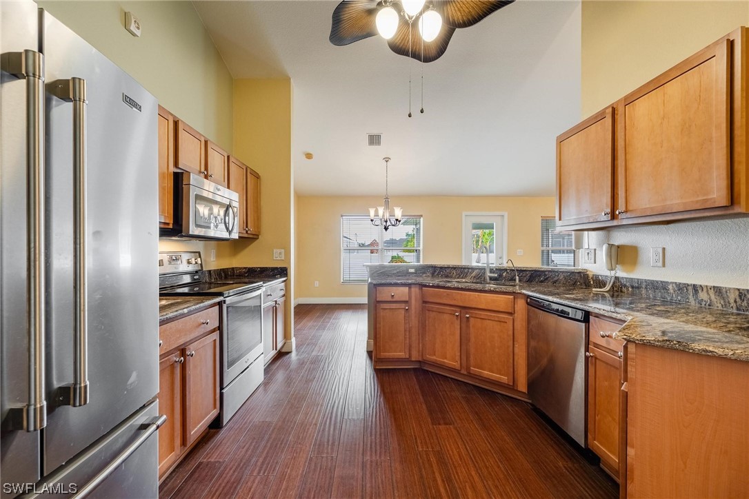 716 NW Juanita Place