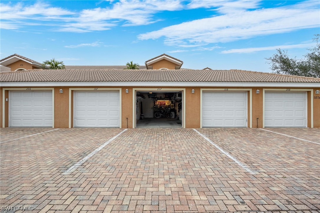 1076 Winding Pines Circle Unit: 207
