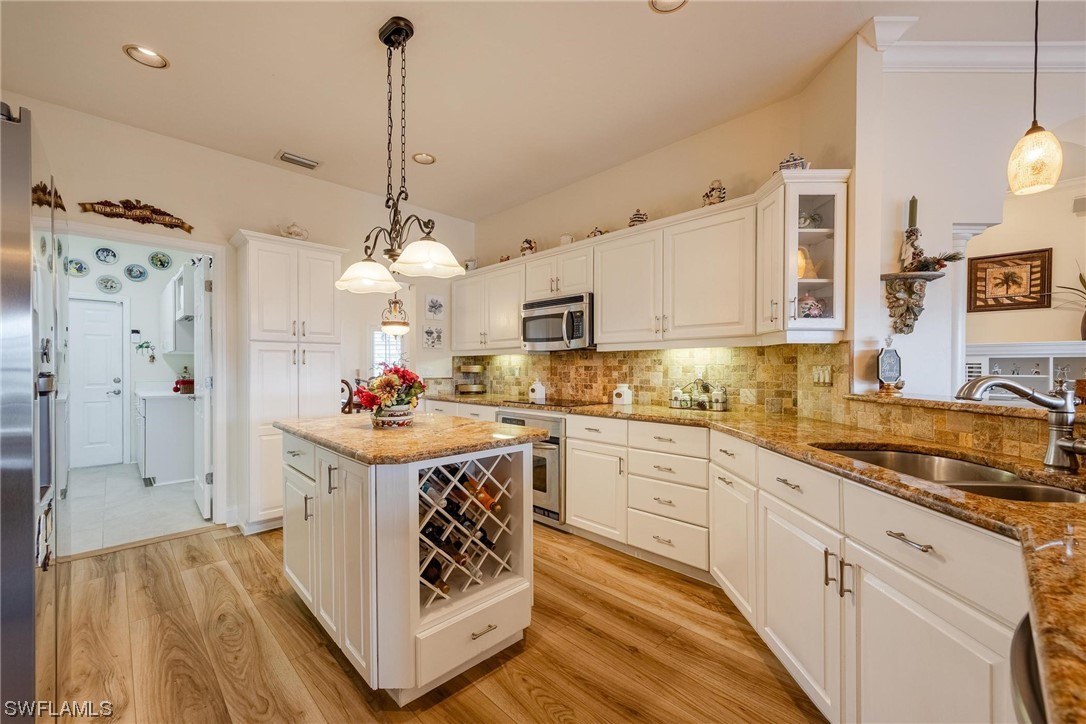 6240 Tidewater Island Circle