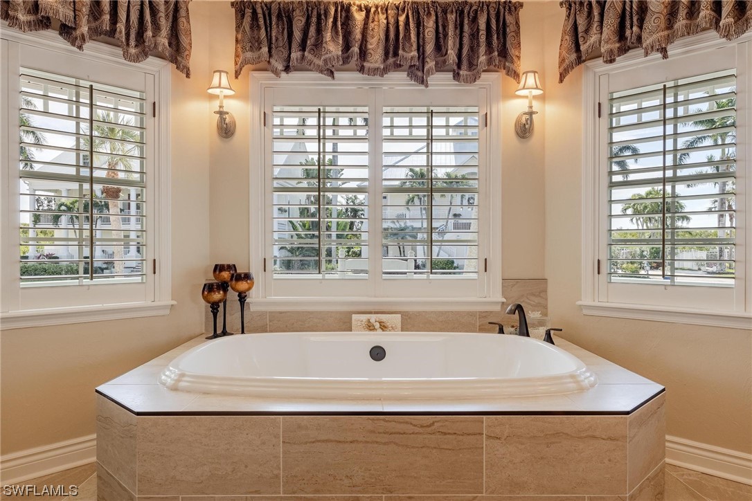 6240 Tidewater Island Circle