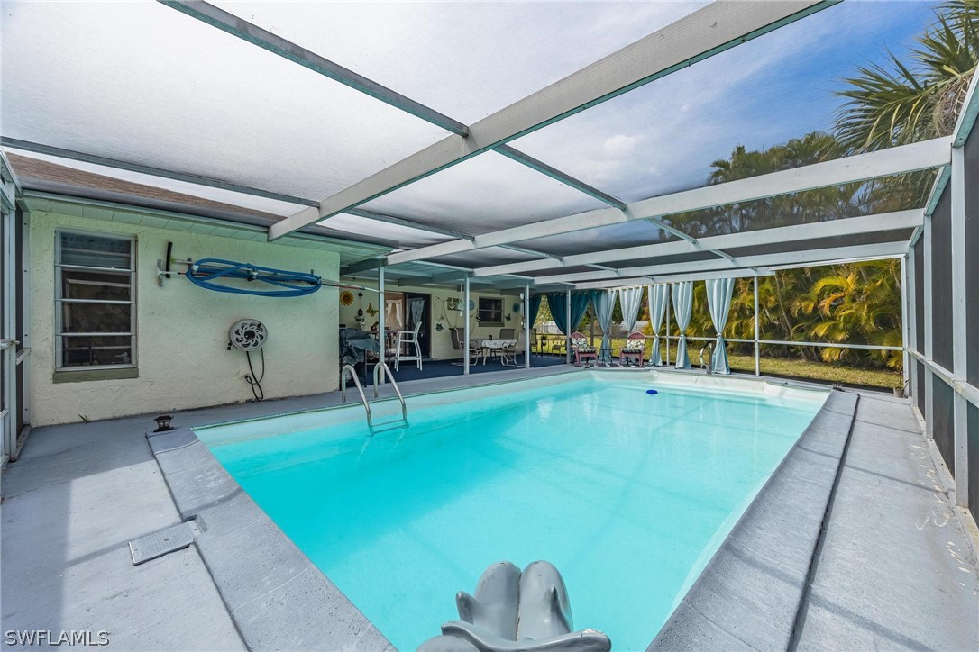1513 Cambridge LN