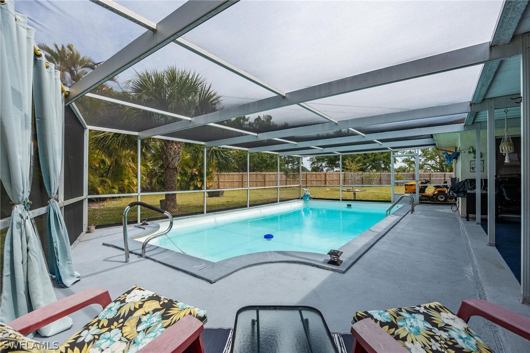 1513 Cambridge LN