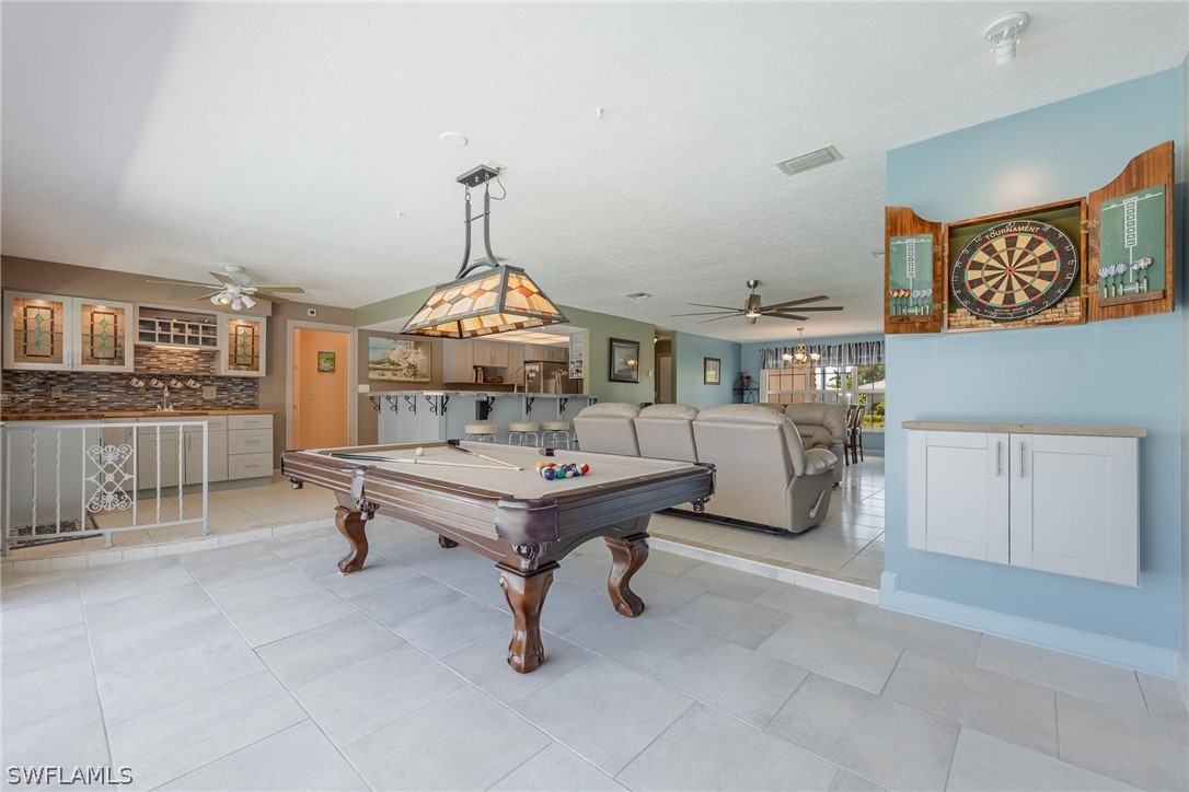4929 Triton CT W
