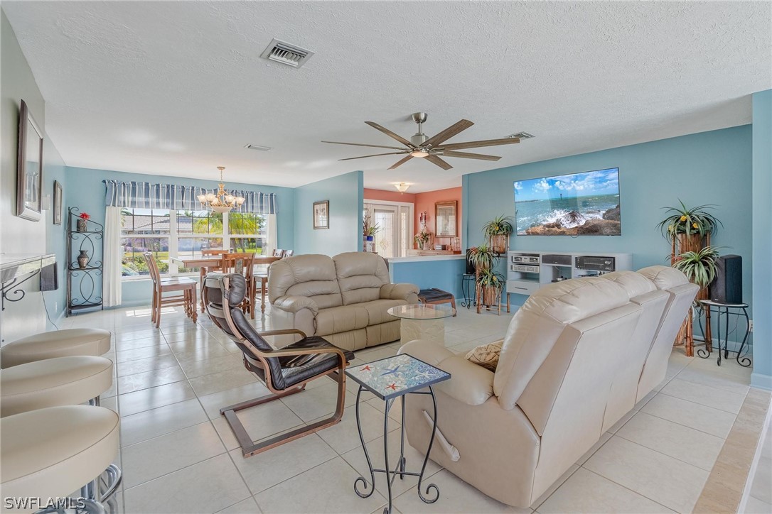 4929 Triton CT W