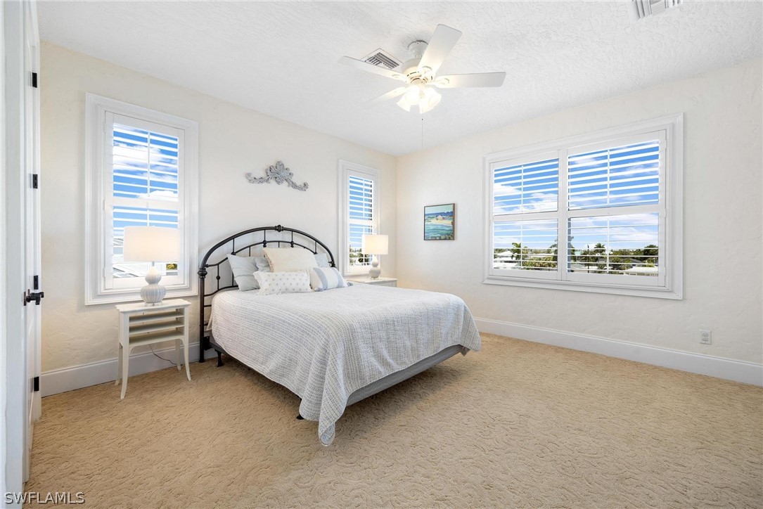 11601 Isle Of Palms DR