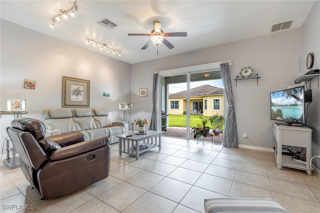 9065 Leatherwood LOOP