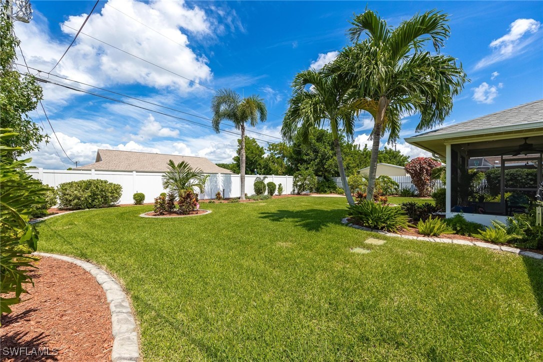 1113 SE 35th TER