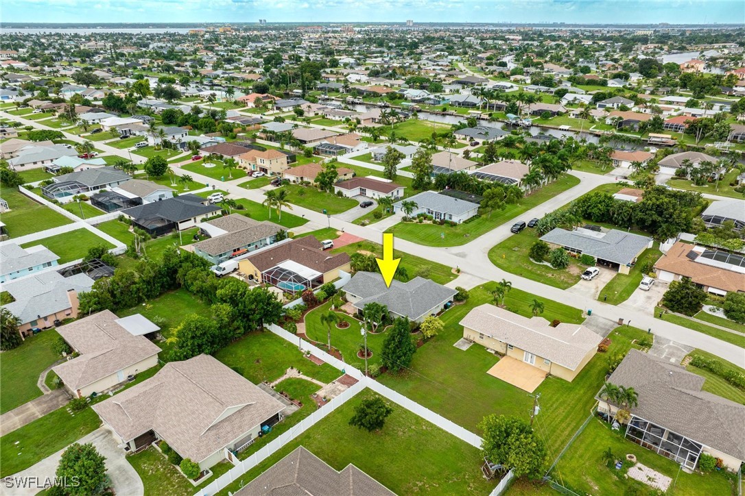 1113 SE 35th TER