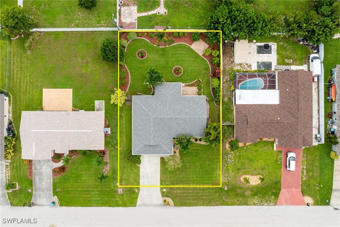 1113 SE 35th TER