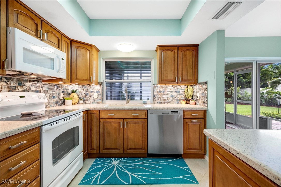 1113 SE 35th TER
