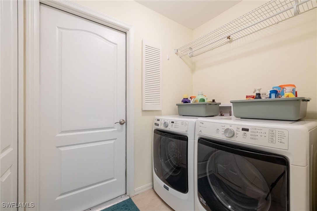 1113 SE 35th TER
