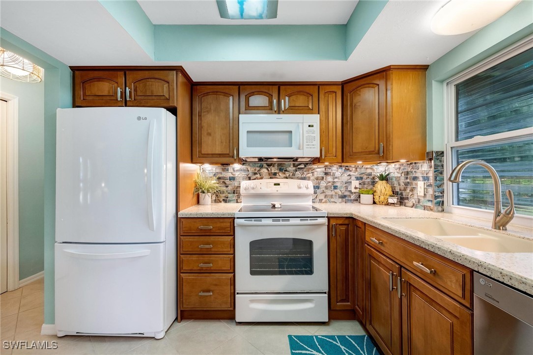 1113 SE 35th TER