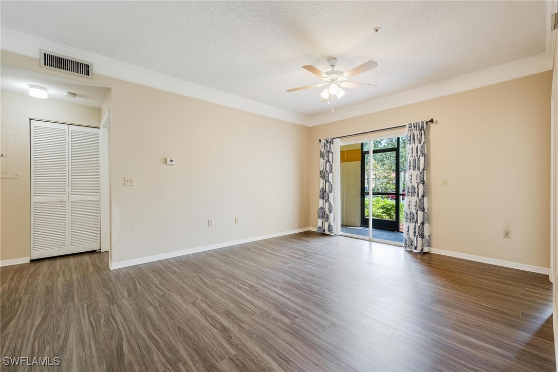 11510 Villa Grand 402