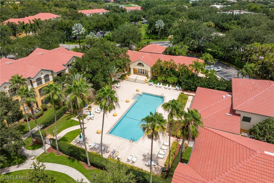 11510 Villa Grand 402
